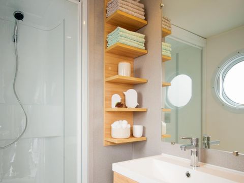 MOBILHOME 4 personnes - Confort, 4 personnes Wifi 