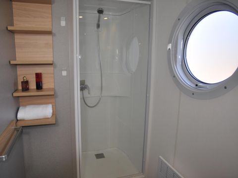 MOBILHOME 4 personnes - Confort Plus, Avec Cabane trappeur 