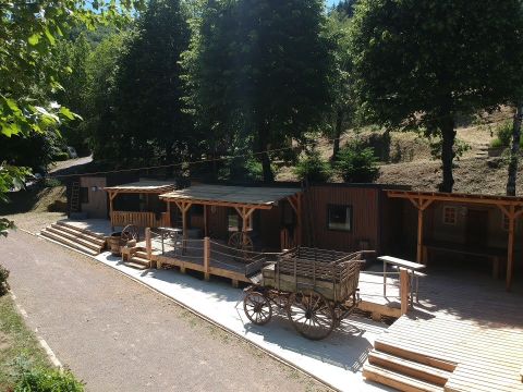 MOBILHOME 6 personnes - mobil home exclusif, Climatisation, Lave vaisselle, Wifi  dans village western