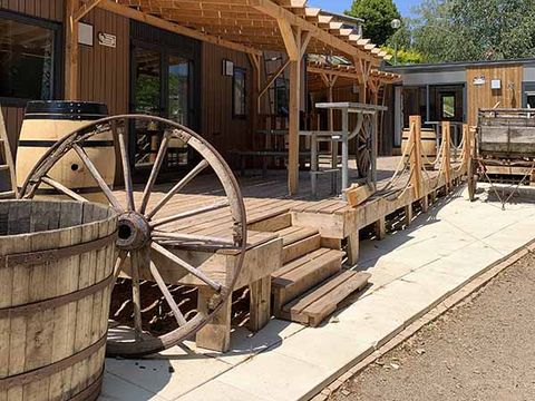 MOBILHOME 6 personnes - mobil home exclusif, Climatisation, Lave vaisselle, Wifi  dans village western