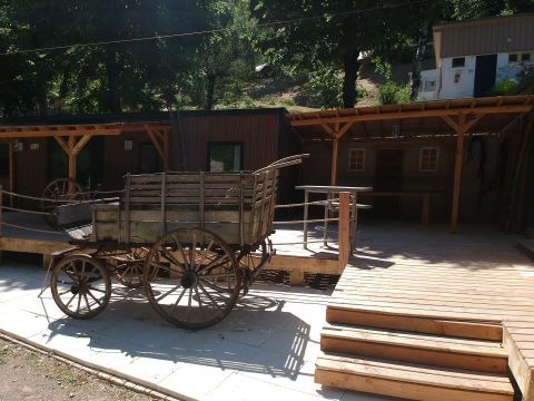 MOBILHOME 6 personnes - mobil home exclusif, Climatisation, Lave vaisselle, Wifi  dans village western