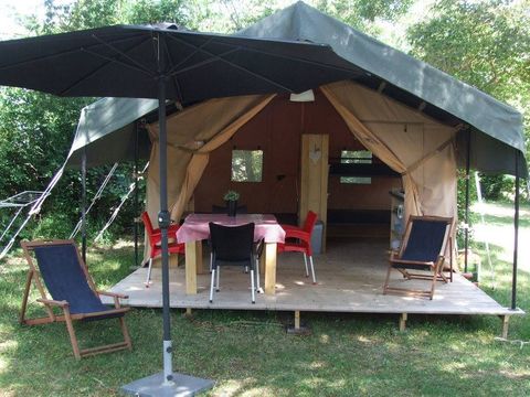 TENTE TOILE ET BOIS 5 personnes - Safaritent (sans sanitaires, sans eau)