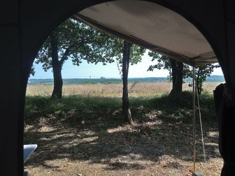 TENTE 4 personnes - Tente aménagée sans sanitaires