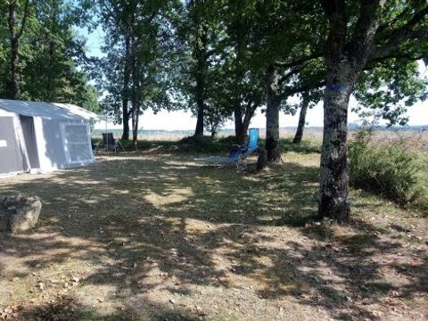 TENTE 4 personnes - Tente aménagée sans sanitaires