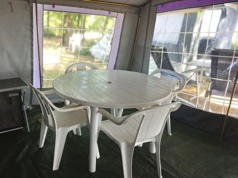 TENTE 4 personnes - Tente aménagée sans sanitaires