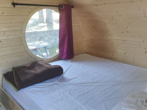 Insolite 2 personnes - Tonneau Hobbit - 1 Chambre