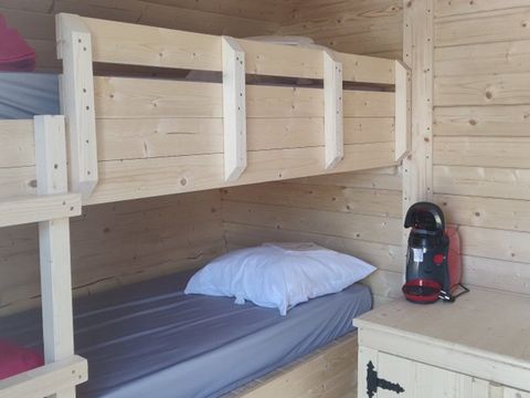 HÉBERGEMENT INSOLITE 2 personnes - Tonneau Hobbit - 1 Chambre