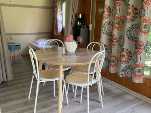 CHALET 4 personnes - Yucca sans douche (Option payante possible climatisation mobile) 