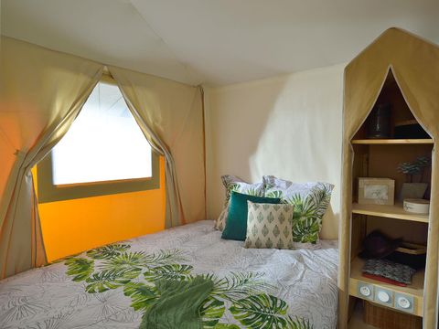 BUNGALOW TOILÉ 5 personnes - Lodge 31 m2 sans sanitaires ni douche (Toilettes privatifs derrière Bungalow)