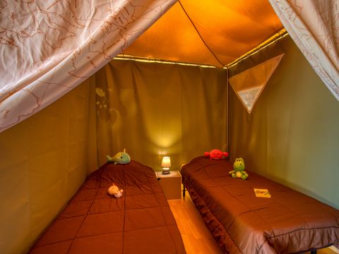 Bungalow toilé 4 personnes - Eco 16m² (2 chambres) 4 pers