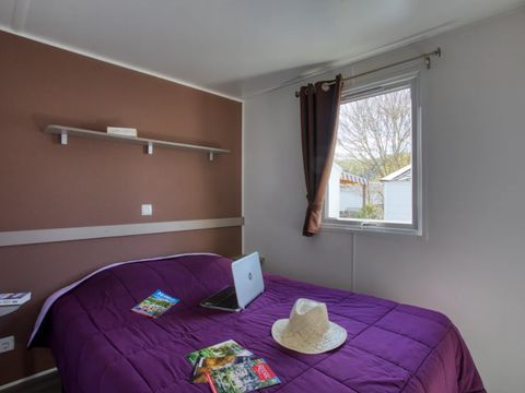 Mobilhome 4 personnes - Confort 26m² - 2 chambres - Terrasse couverte - TV