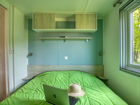 Mobilhome 6 personnes - Premium 36m² - 3 chambres - Climatisation - Lave-vaiselle - TV