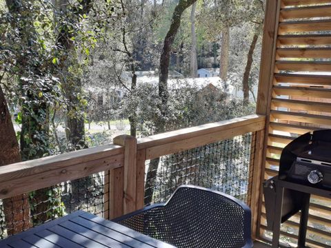 MOBILHOME 2 personnes - NEW//Homeflower Premium 18m² - 1 chambre + Terrasse semi-couverte + LV + TV + Draps + Clim -