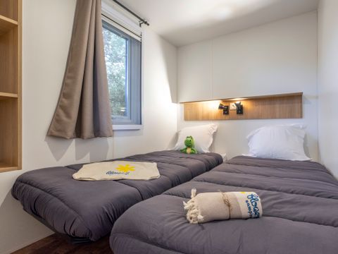MOBILHOME 4 personnes - NEW// HomeFlower Premium 29m² - 2 chambres + Terrasse semi-couverte + LV + TV + Draps + Clim -