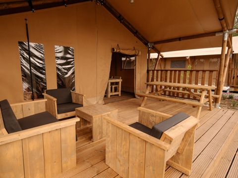 Tente en toile et en bois 6 personnes - Riverlodge 49m², 6pl-3ch