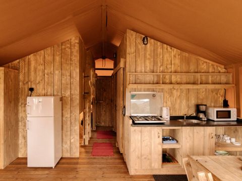 Tente en toile et en bois 6 personnes - Riverlodge 49m², 6pl-3ch