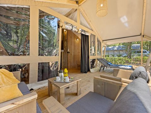 TENTE TOILE ET BOIS 5 personnes - Valkanela - Tente Safari Bella Vista + sanitaires + air conditionné (8P)