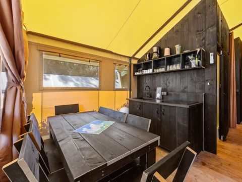 TENTE TOILE ET BOIS 5 personnes - Valkanela - Tente Safari Bella Vista + sanitaires + air conditionné (8P)