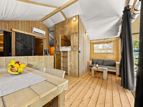 TENTE TOILE ET BOIS 5 personnes - Valkanela - Tente Safari Bella Vista + sanitaires + air conditionné (8P)
