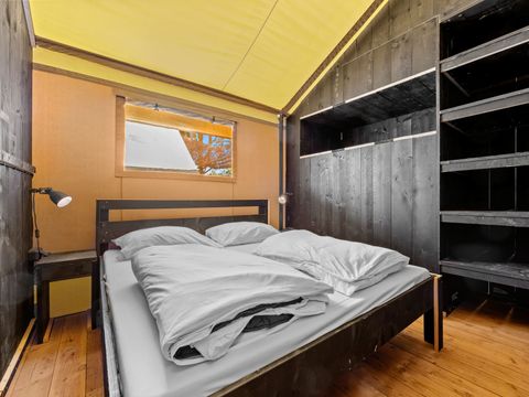TENTE TOILE ET BOIS 5 personnes - Valkanela - Tente Safari Bella Vista + sanitaires + air conditionné (8P)