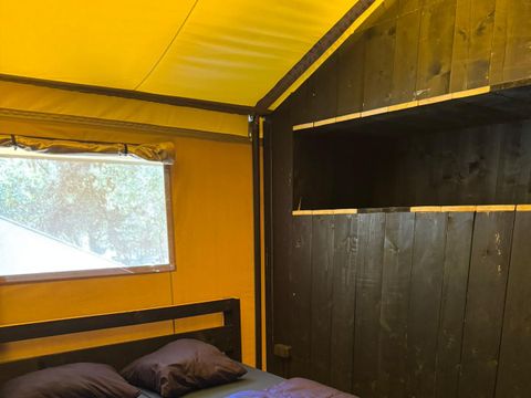 TENTE TOILE ET BOIS 8 personnes - Valkanela - Tente Safari Bella Vista + sanitaires + air conditionné (8P)