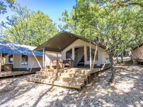 TENTE TOILE ET BOIS 5 personnes - Valkanela - Tente Safari Bella Vista + sanitaires + air conditionné (8P)