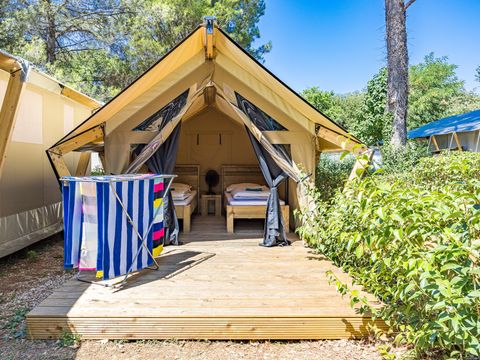 TENTE TOILE ET BOIS 5 personnes - Valkanela - Tente Safari Bella Vista + sanitaires + air conditionné (8P)