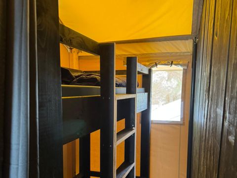 TENTE TOILE ET BOIS 5 personnes - Valkanela - Tente Safari Bella Vista + sanitaires + air conditionné (8P)