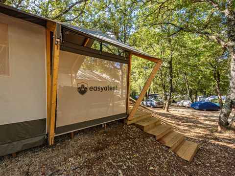 Tente en toile et en bois 5 personnes - Valkanela - Tente Safari Bella Vista + sanitaires + air conditionné (8P)