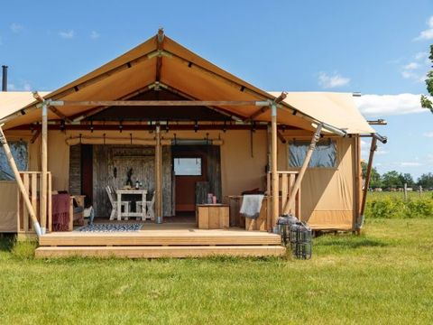 TENTE TOILE ET BOIS 5 personnes - Valkanela - Tente Safari Bella Lodge + sanitaires + air conditionné (6P)