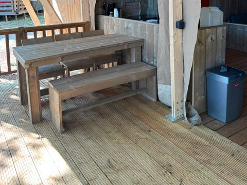TENTE TOILE ET BOIS 5 personnes - Valkanela - Tente Safari Bella Lodge + sanitaires + air conditionné (6P)