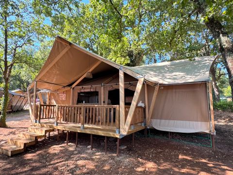 TENTE TOILE ET BOIS 5 personnes - Valkanela - Tente Safari Bella Lodge + sanitaires + air conditionné (6P)