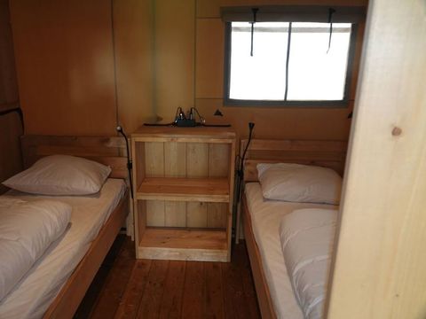 TENTE TOILE ET BOIS 5 personnes - Valkanela - Tente Safari Bella Lodge + sanitaires + air conditionné (6P)
