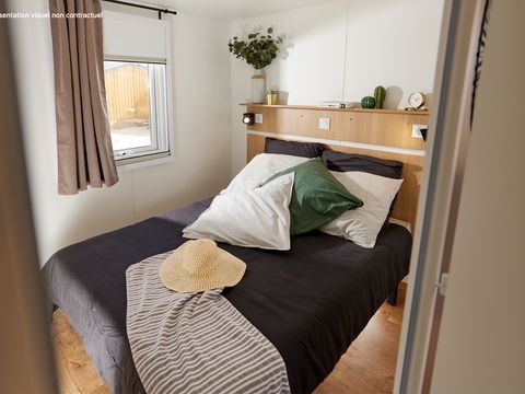 MOBILHOME 4 personnes - Homeflower Premium 29m² (2 chambres) + CLIM + terrasse semi-couverte + TV + draps + serviettes