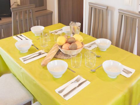 BUNGALOW 5 personnes - BASUSTA  apto minusválidos