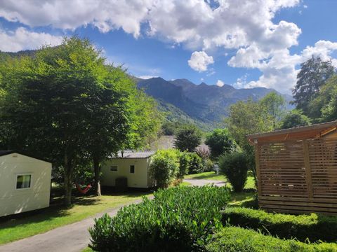 MOBILHOME 4 personnes - Mobilhome Confort COSY 23m² - 2 chambres - terrasse semi-couverte 17m² + BBQ - L/L 4 pers