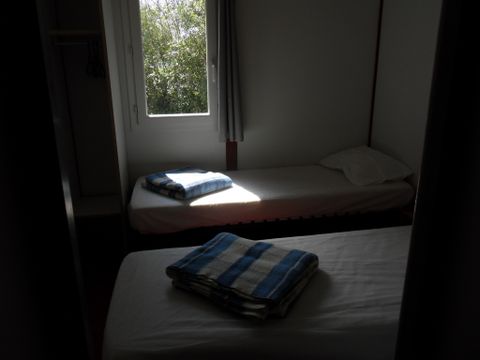 CHALET 5 personnes - 28.5 m² CHALET 5 personnes - 28.5 m²