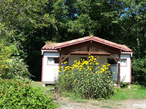 CHALET 4 personnes - SURPRISE 35 m2 CHALET 4 personnes - SURPRISE 35 m2