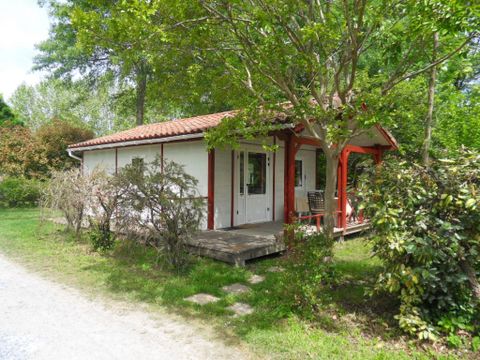 CHALET 4 personnes - PMR 17 m² CHALET 4 personnes - PMR 17 m²