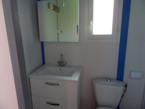 CHALET 6 personnes - 31.5 m² CHALET 6 personnes - 31.5 m²