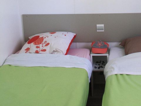 MOBILHOME 4 personnes - MIRABAT