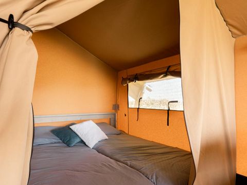 Tente en toile et en bois 4 personnes - CABANE SUR PILOTIS (4 personnes)