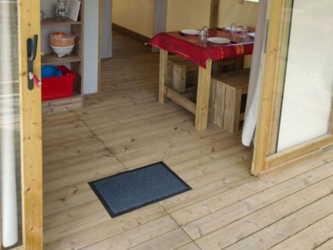 Tente en toile et en bois 4 personnes - Ecolodge (sans sanitaires)