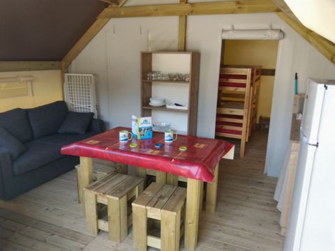Tente en toile et en bois 5 personnes - Sahari (sans sanitaires)
