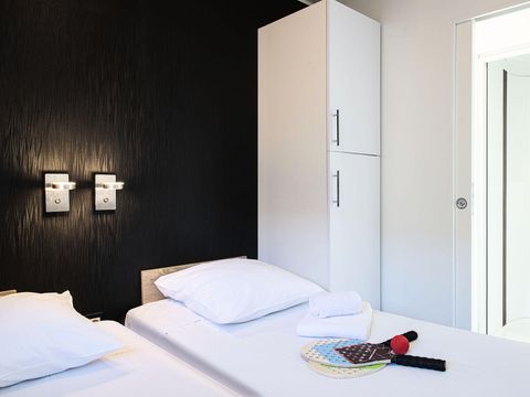 MOBILHOME 4 personnes - Cottage VIP 3 Pièces 4 Personnes Climatisé + TV