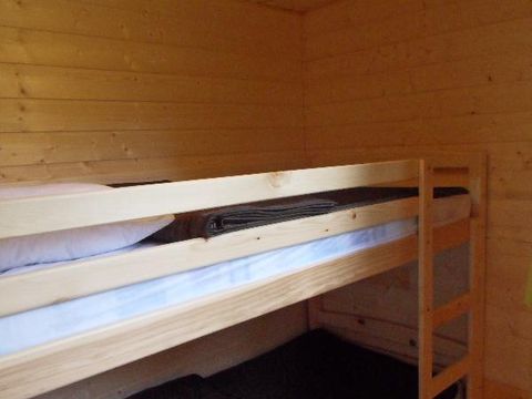BUNGALOW 4 personnes - HUTTE CONFORT sans sanitaires