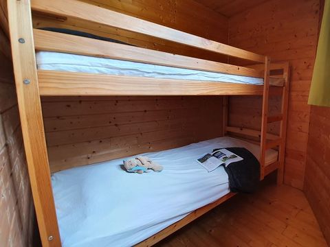 BUNGALOW 4 personnes - HUTTE CONFORT sans sanitaires