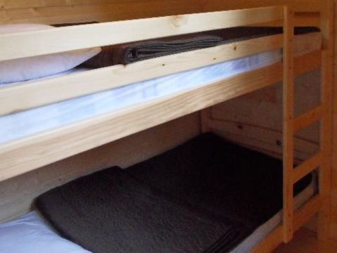 BUNGALOW 4 personnes - HUTTE CONFORT sans sanitaires