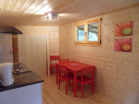 BUNGALOW 4 personnes - HUTTE CONFORT sans sanitaires