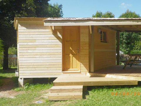 BUNGALOW 4 personnes - HUTTE CONFORT sans sanitaires